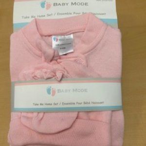 NWT  BABY MODE 3pc Pink Set - Sleeper, Cap and Mittens - Size 0-9m
